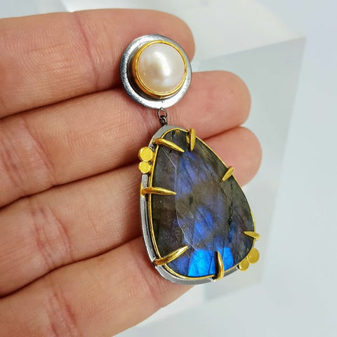 Aquarius - Amethyst and the Seven Alternatives oh My! a Rich Montage of Aquarius’ Buncha Birthstones & why + Happy