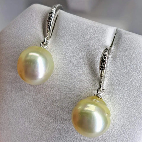 Let’s Talk About South Sea Pearls