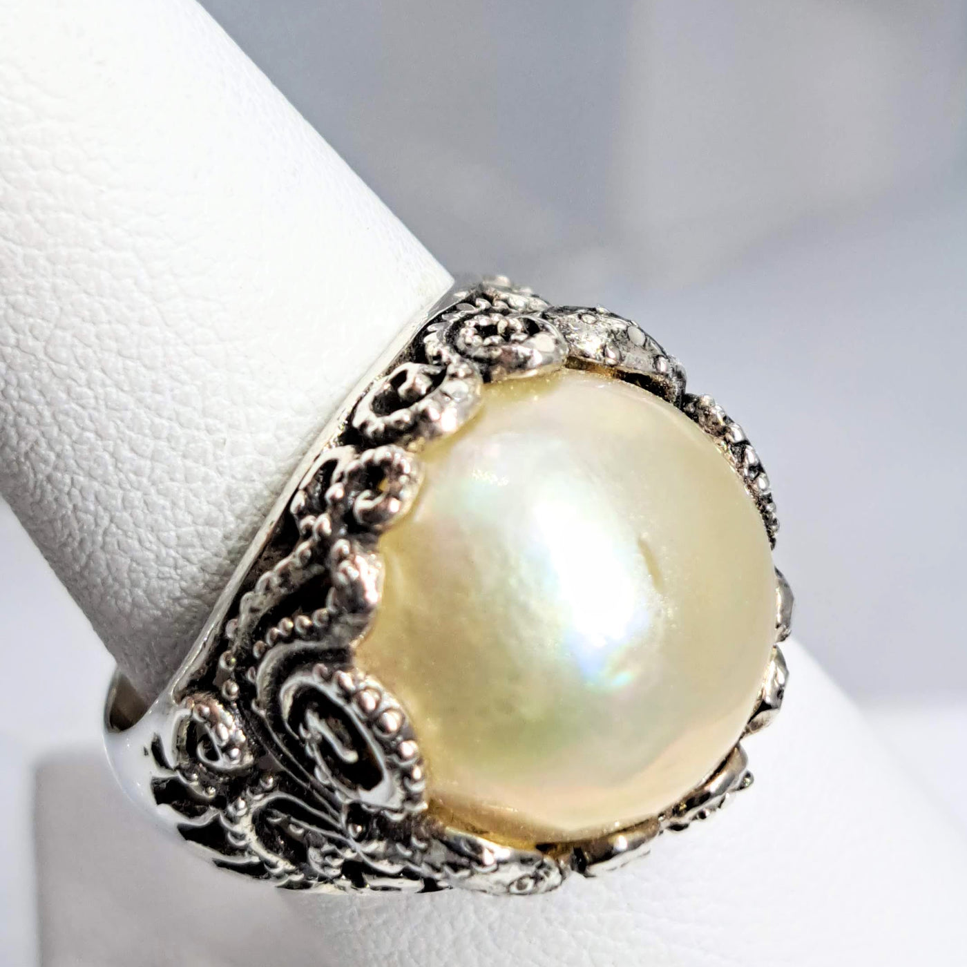 "My Octopus Pearl" Size 8 Ring - Mabé Pearl, Sterling