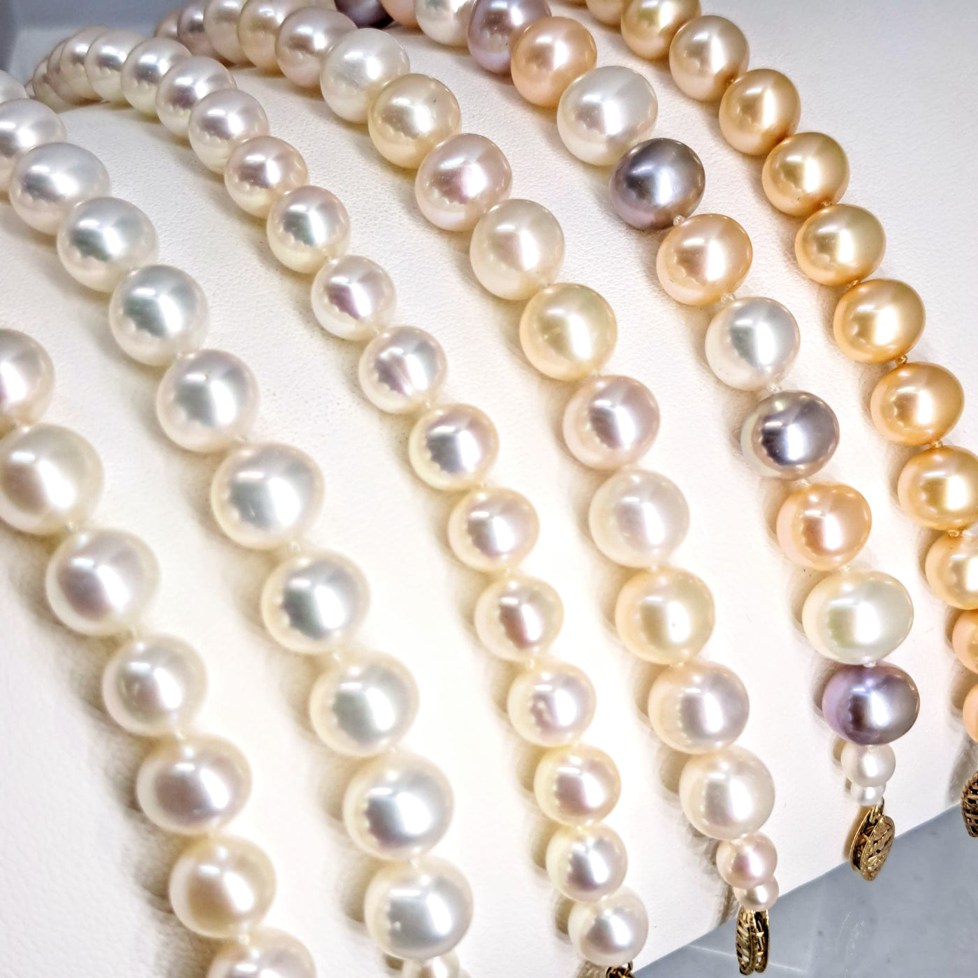 "The Classic" 7.5" Bracelet - Pearls, 14k