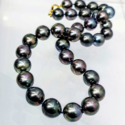 "Aubergine Dream" 17" Necklace- Tahitian Pearls, 18K Gold