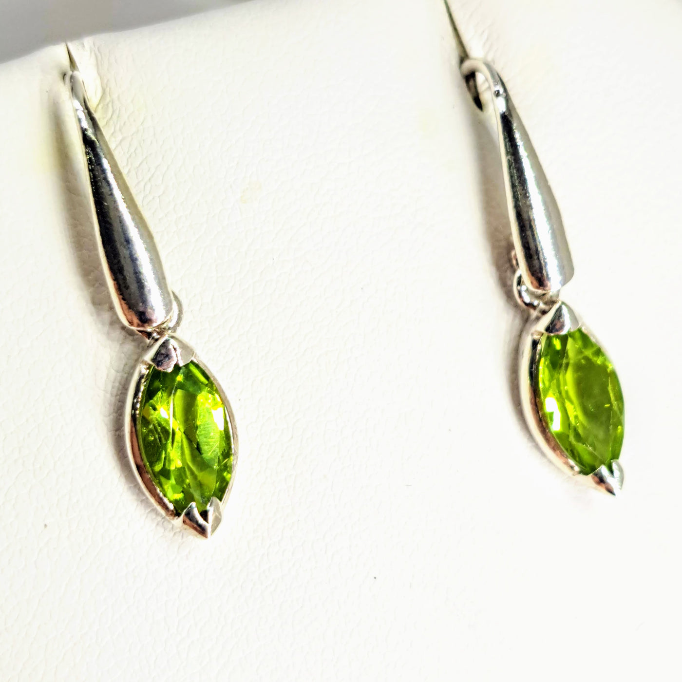 "Green Apple Candy" 1" Earrings - Peridot, Sterling