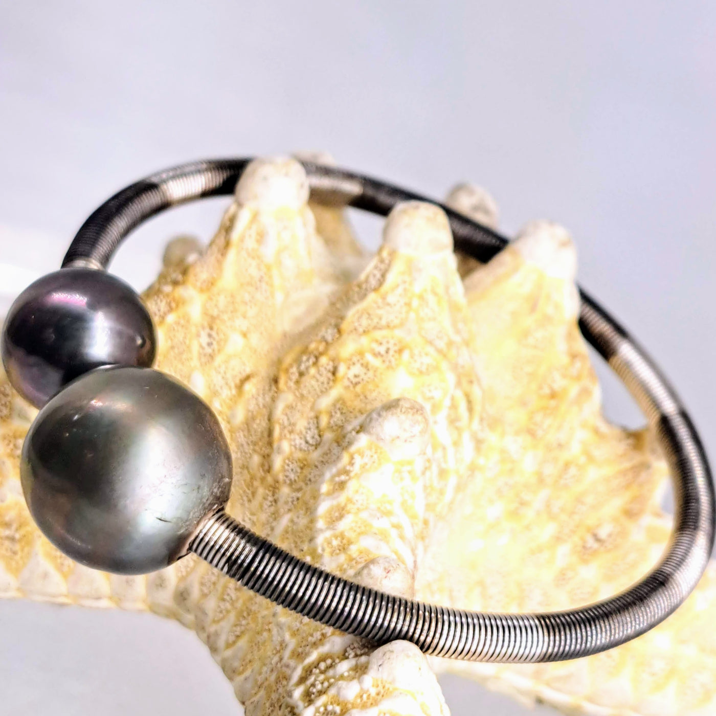 "The Kiss" Sz Med to Lg Bracelet - Tahitian Pearls, Sterling