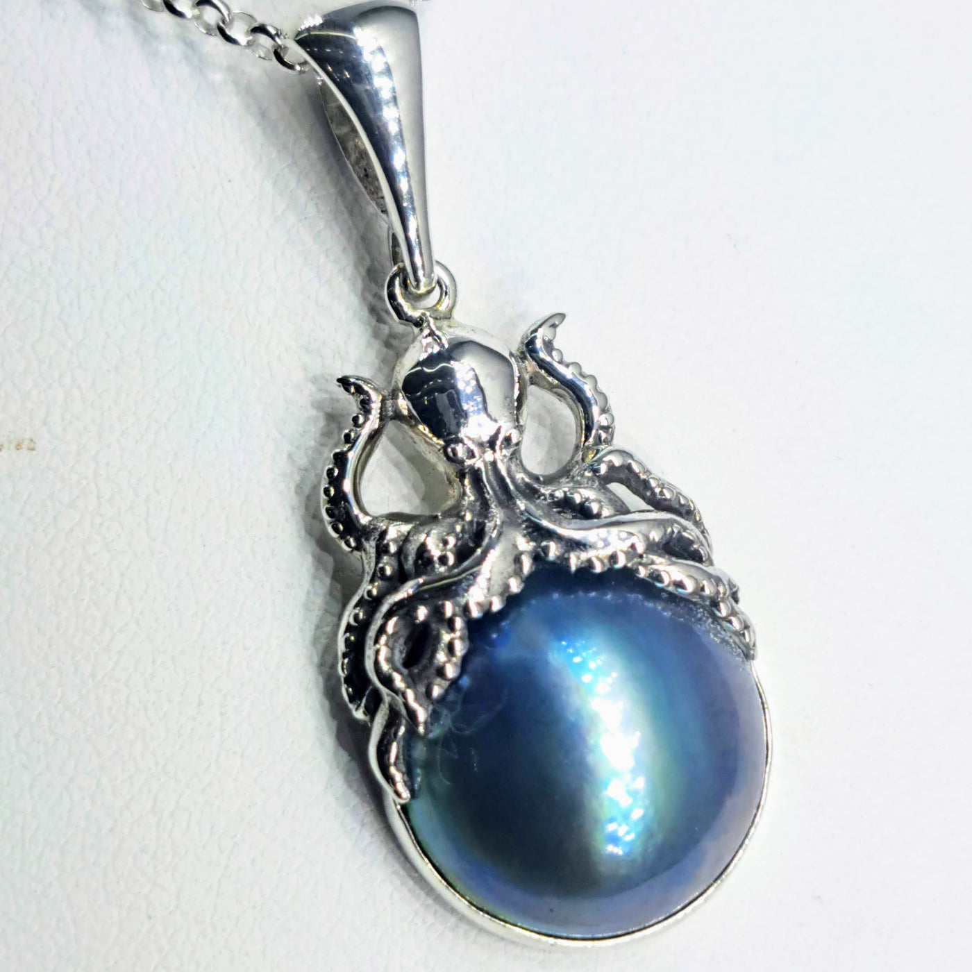 "My Octopus Pearl" Pendant Necklace - Mabé Pearl, Sterling