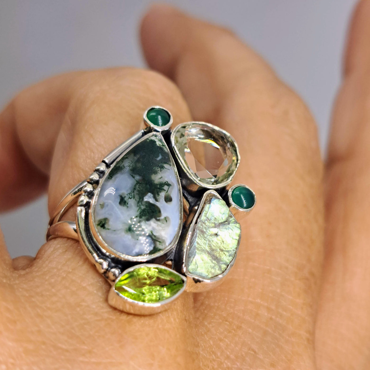 "Lizard Lips" Sz 7 Ring - Peridot, Prasiolite, Onyx, Labradorite, Agate, Sterling