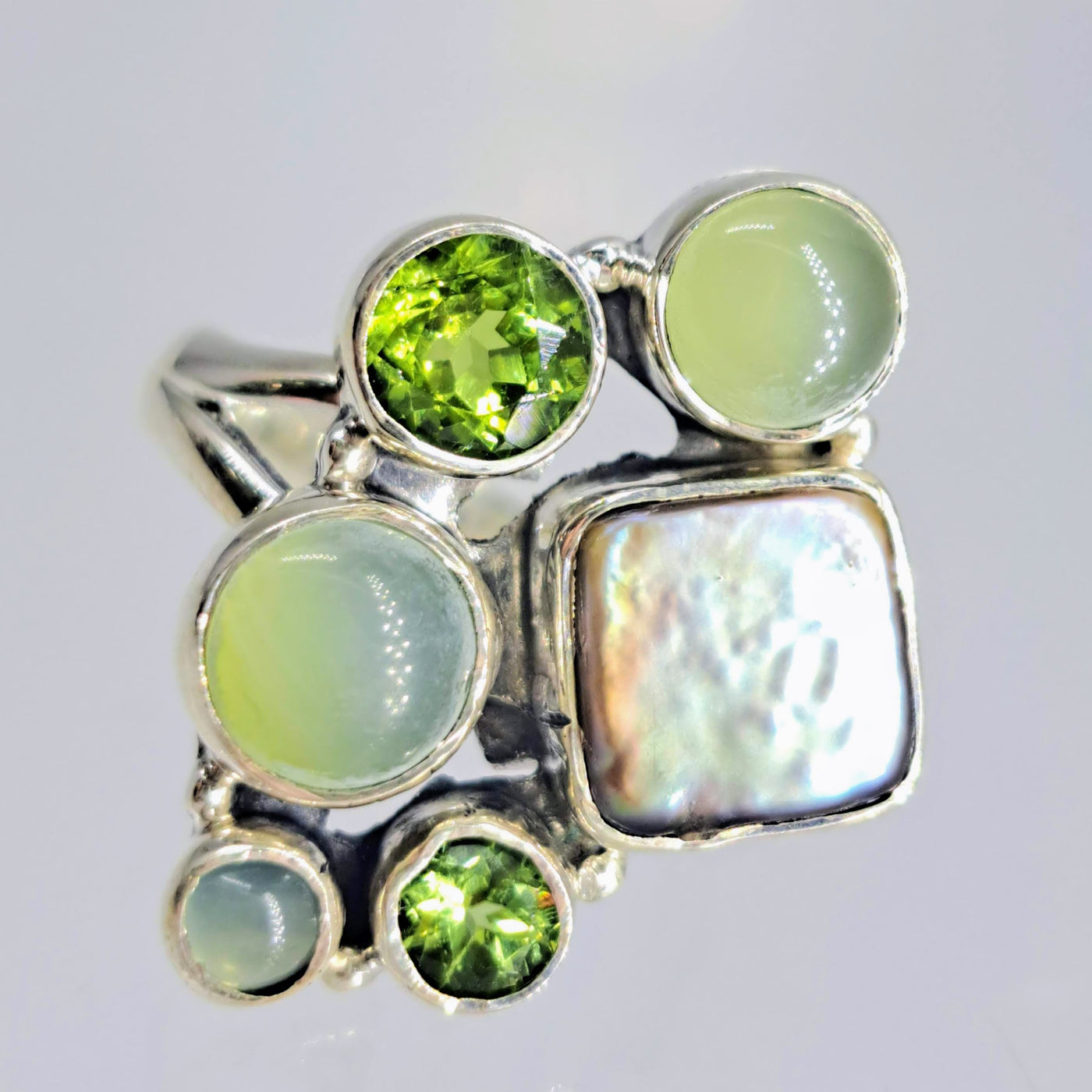 "Bubbling Seafoam" Sz 7 Ring - Peridot, Chalcedony, Pearl, Sterling