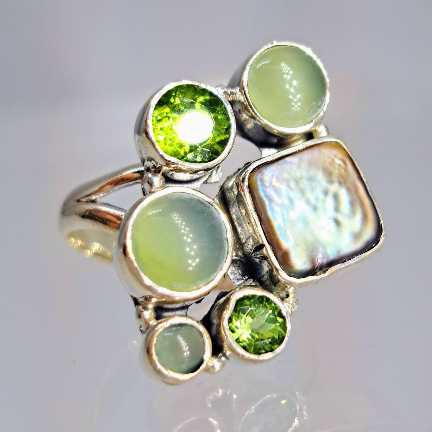 "Bubbling Seafoam" Sz 7 Ring - Peridot, Chalcedony, Pearl, Sterling