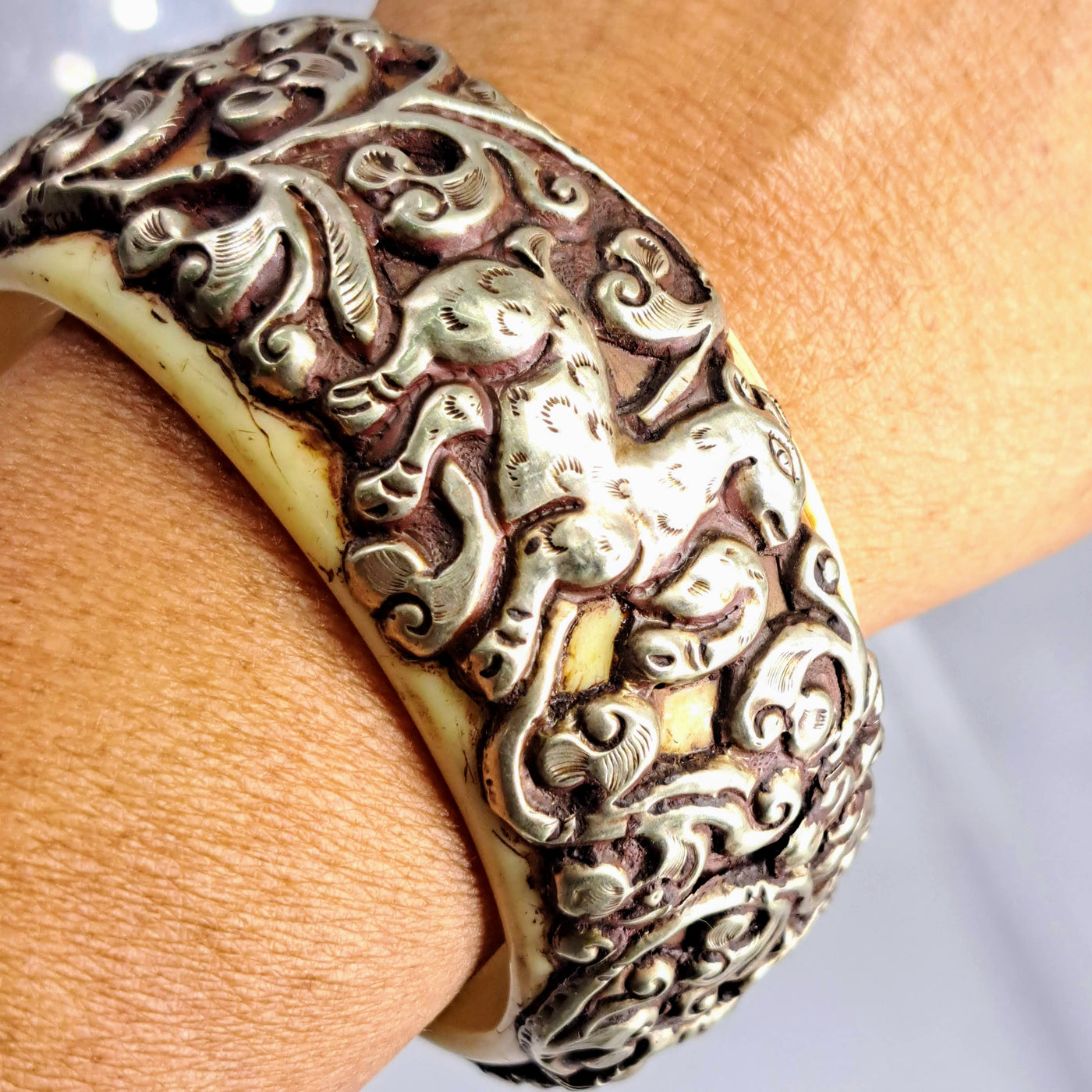 "Spirit Animal" Sz Med. Bracelet - Antique Tibetan Silver, Resin