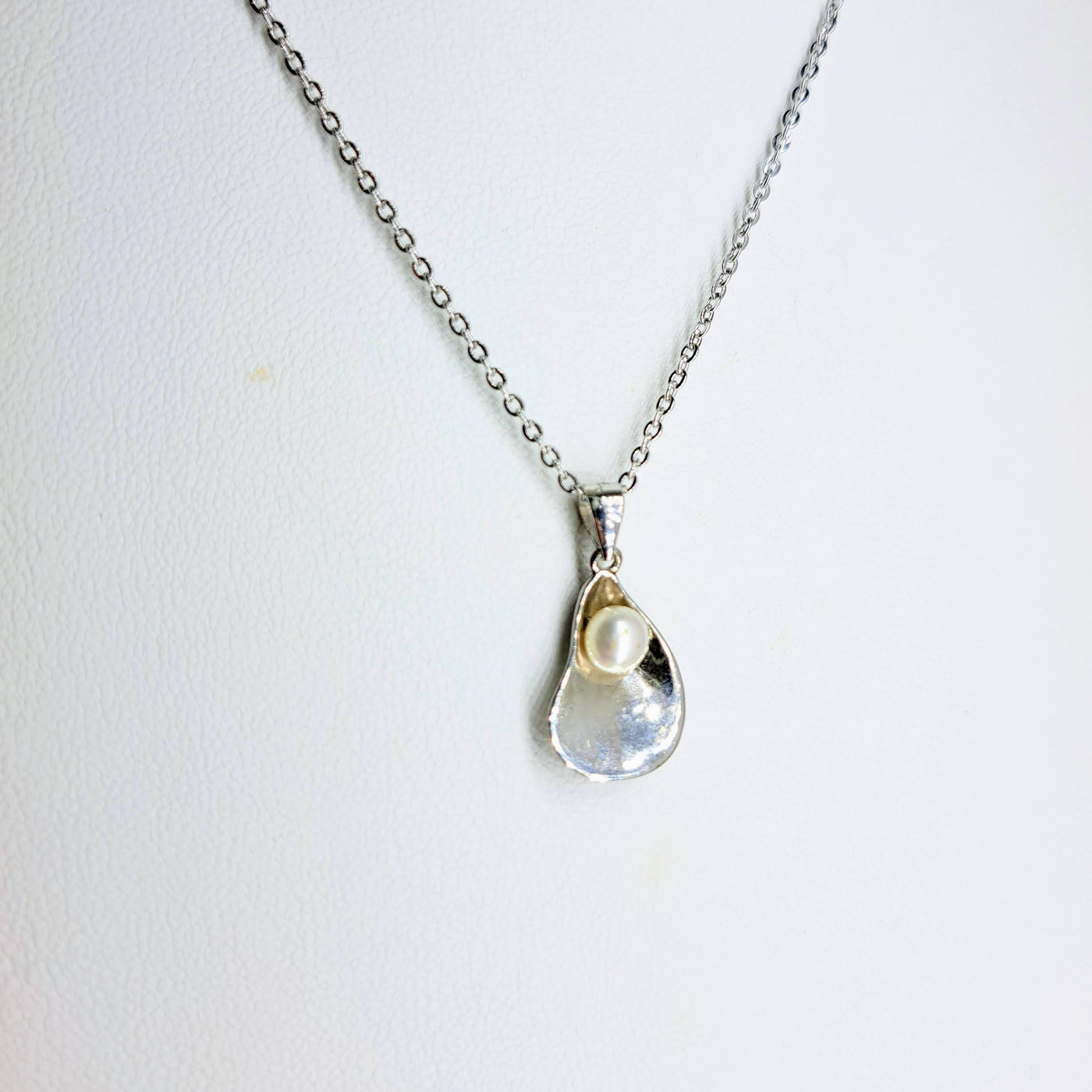 "My Oyster" Pendant Necklace - Pearl, Anti-tarnish Sterling