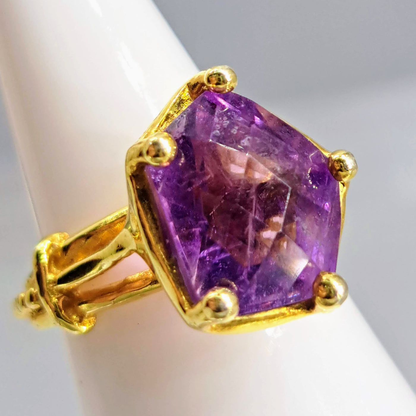 "My Fancy!" Sz 7 Ring - Amethyst, 18k Gold Sterling