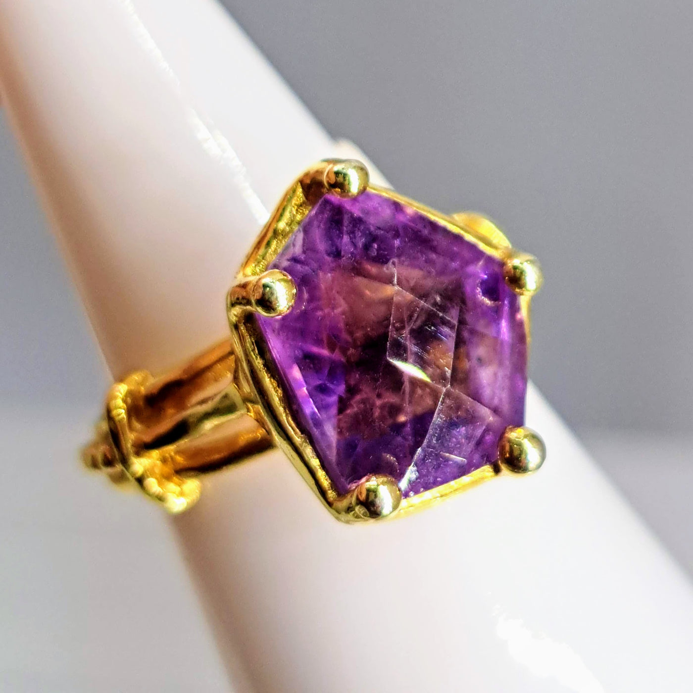 "My Fancy!" Sz 7 Ring - Amethyst, 18k Gold Sterling