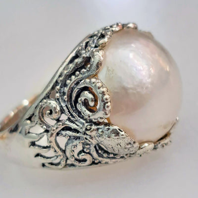 "My Octopus Pearl" Size 8 Ring - White Mabé Pearl, Sterling