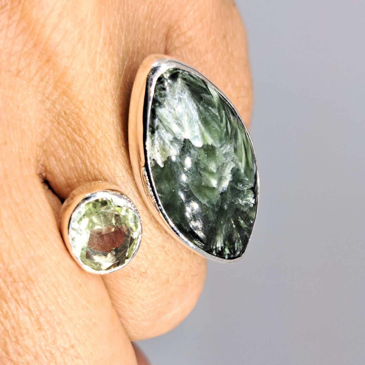 "Angel Face" Sz 7 - 8 Ring - Seraphinite, Prasiolite, Sterling