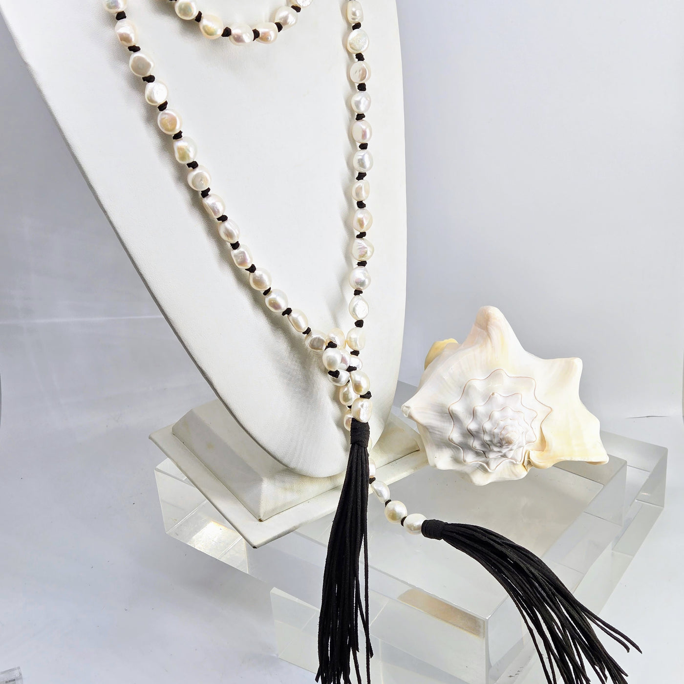 "Domino" Lariat Necklace - Pearls, Leather