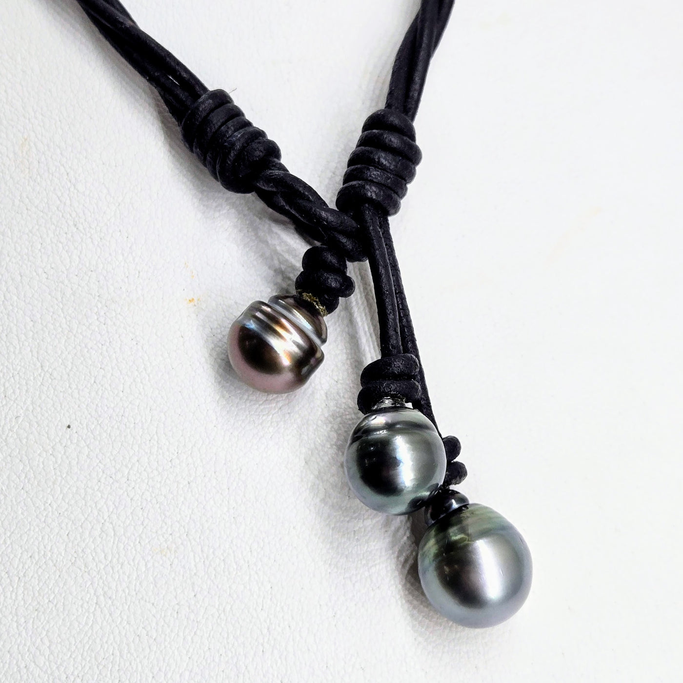 "Tahitians For Everyone!" 18" - 20" Necklace - Tahitian Pearls, Leather