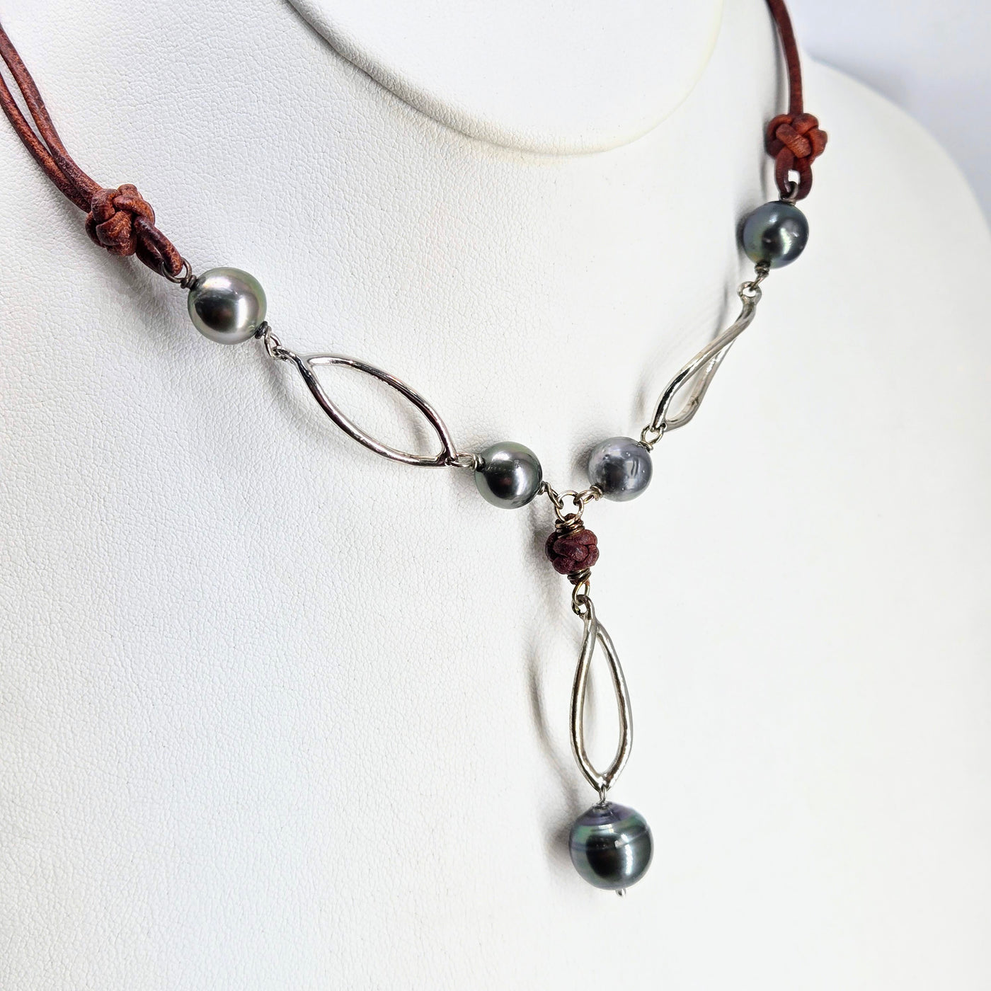 "Key West Casual Tahitians!" 18" Necklace - Tahitian Pearls, Leather