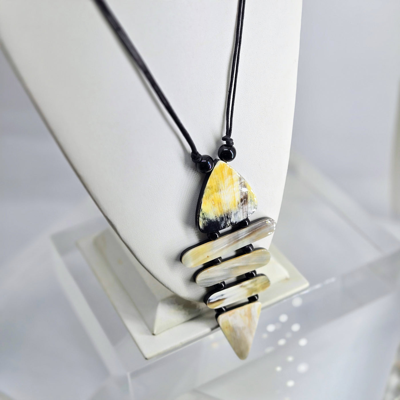 "Sooner Or Ladder" Pendant Necklace - Horn, Cotton