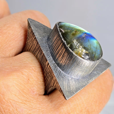 "Point Of Mystical" Sz 9.5 Ring - Labradorite, Oxidized Sterling