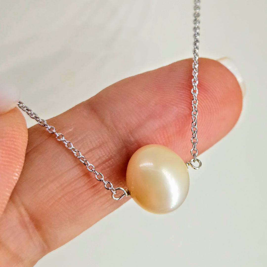 "'Floating' Pearl" Pendant Necklace - Pearl, Anti-tarnish Sterling