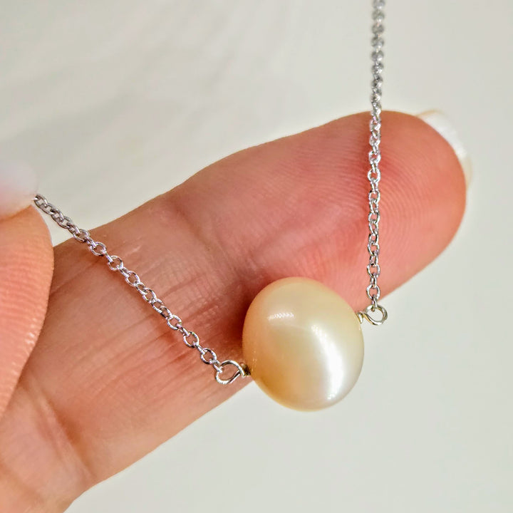 "'Floating' Pearl" Pendant Necklace - Pearl, Anti-tarnish Sterling
