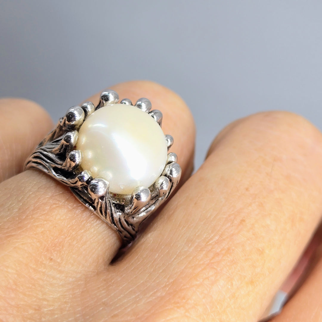"Lusterous Lovely" Sz 7 Ring - Pearl, Sterling
