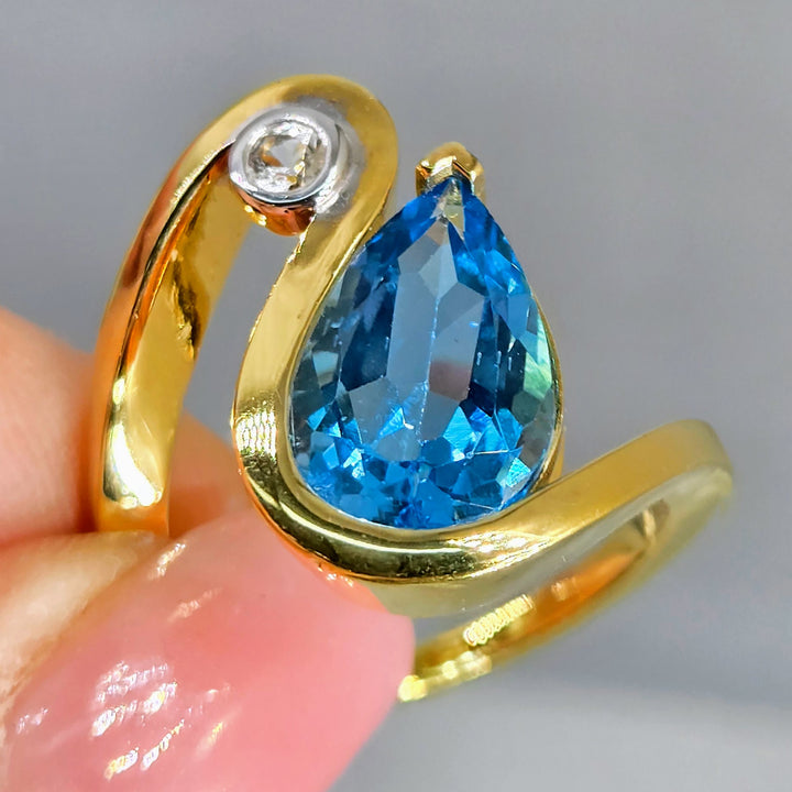 "The Wave" Sz 9 Ring - Blue Topaz, White Zircon, Anti-tarnish 18k Gold Sterling