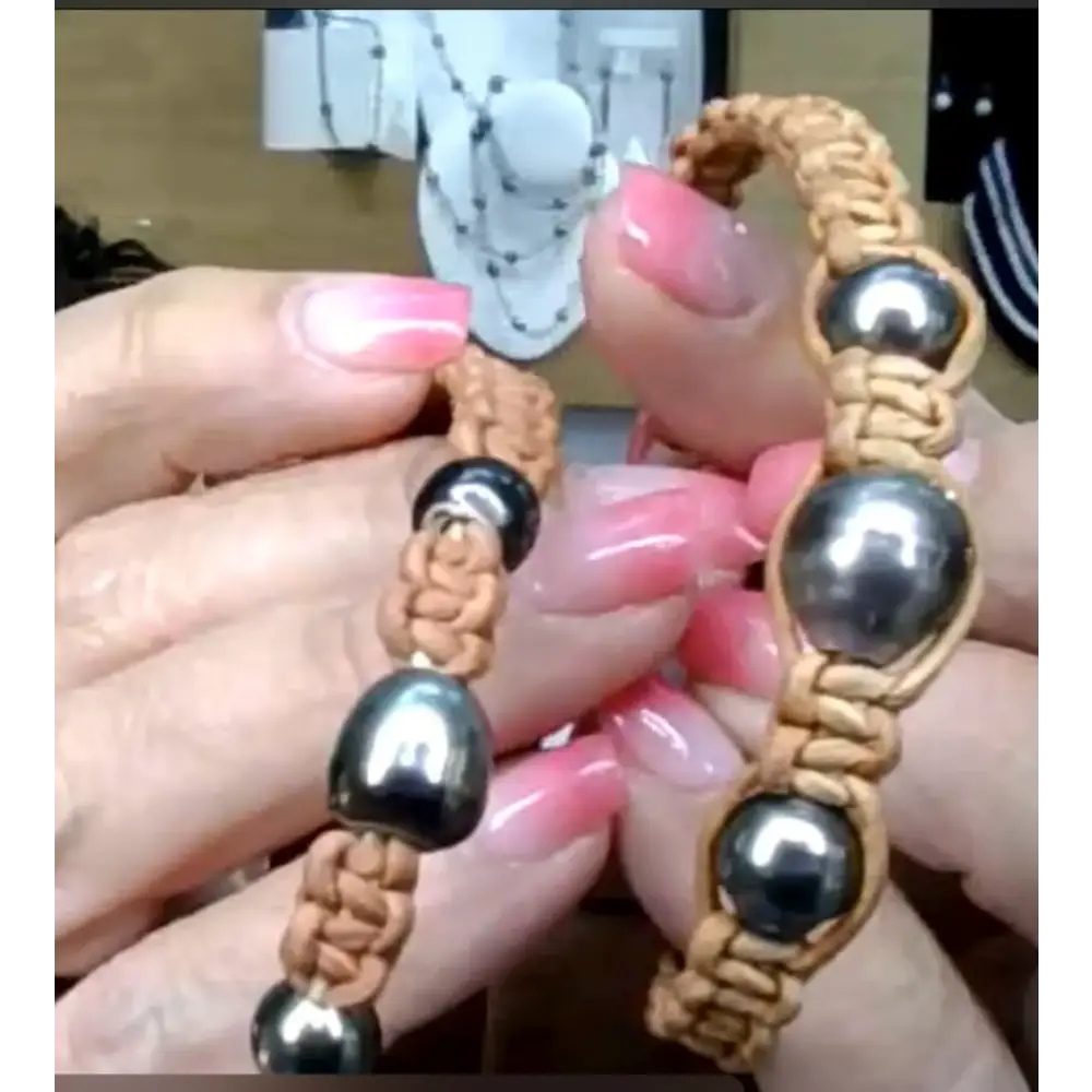 6/25 Show Item #31: Triple in Bora Tahitian Pearl Bracelet - Bracelets