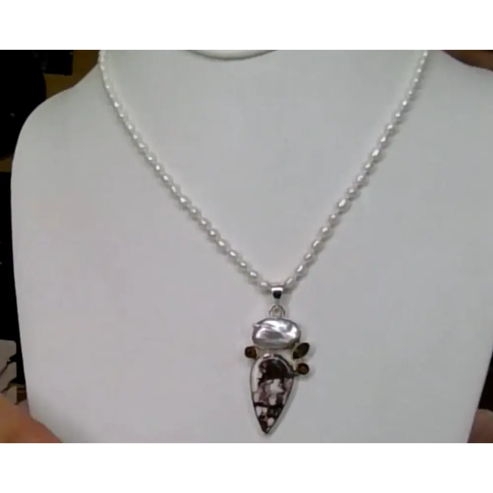 6/25 Show Item #33: Wild Wonder Necklace - Necklaces