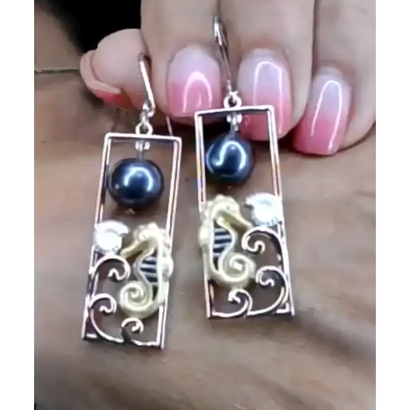 6-25 Show Seahorse Black Pearl Earrings