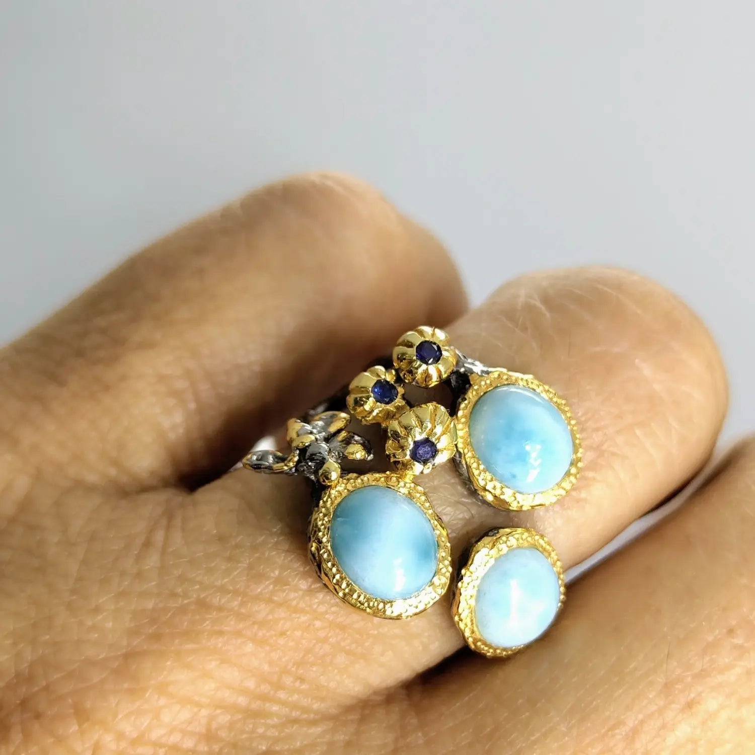 Larimar: the Caribbean Sea Frozen in a Stone