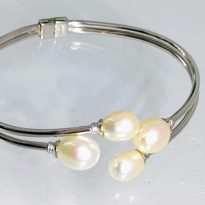 "Clutch" Sz Med Bracelet - Fresh Water Pearl, Sterling