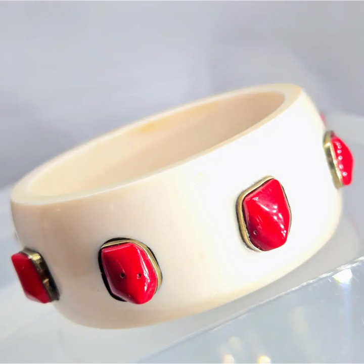 ?BArb’s Bodacious Bangles’- Size Medium and Large - #11 White W/red Coral - Bracelet