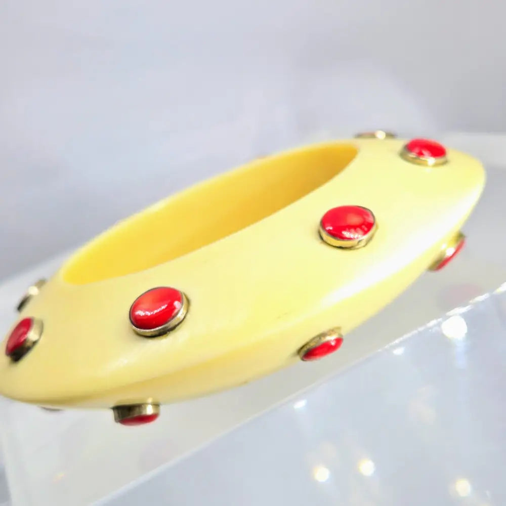 ?BArb’s Bodacious Bangles’- Size Medium and Large - #9 Buttercream W/red Coral - Bracelet