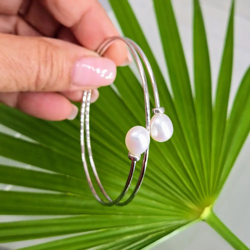 ?BAsic - not Boring’ Free Size Bracelet - Pearls Sterling