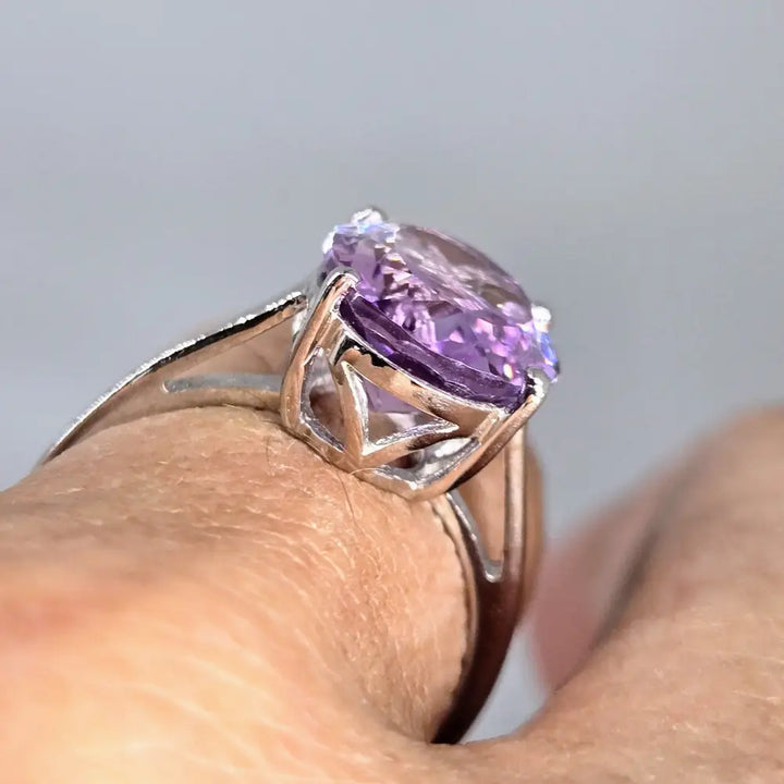 ?BOld & Beautiful’ Sz 7 Ring - Amethyst Sterling - Key West Local Luxe