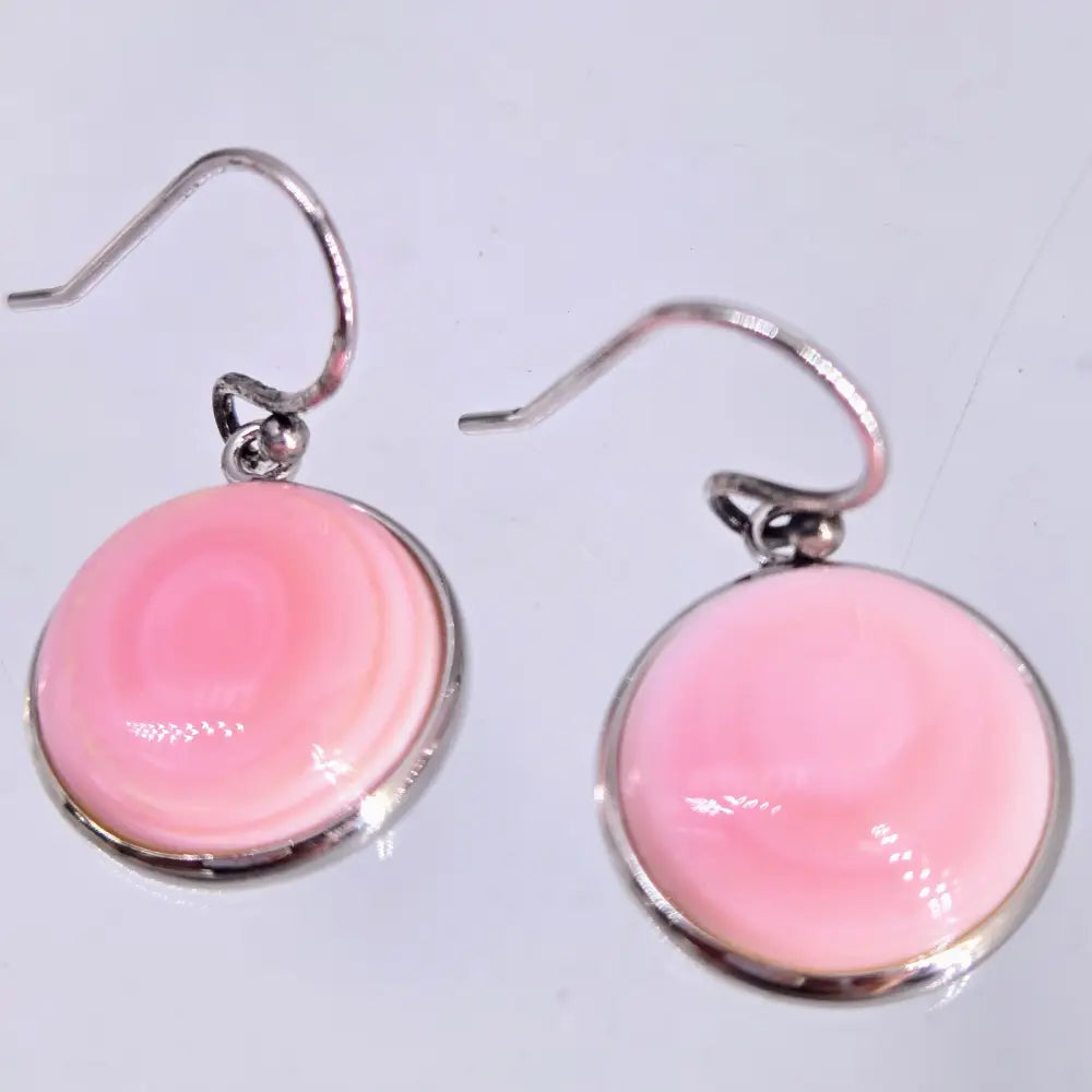 ?BUbblegum Queen’ 1.25’’ Earrings - Queen Conch Shell Anti-tarnish Sterling