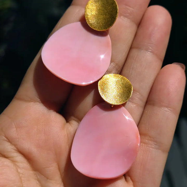 ?COnch Petals’ 1.75’’ Earrings - Carved Conch Shell Anti-tarnish Gold Sterling