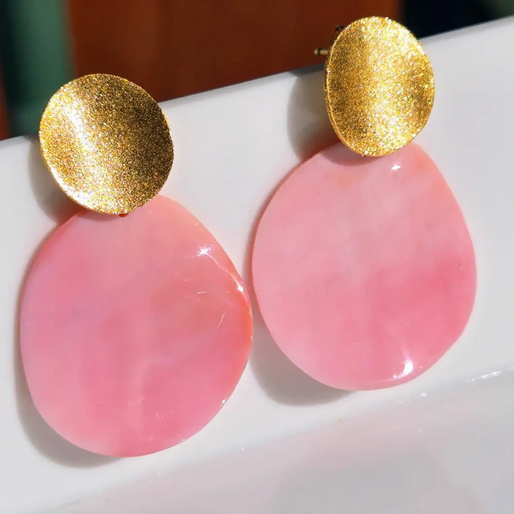 ?COnch Petals’ 1.75’’ Earrings - Carved Conch Shell Anti-tarnish Gold Sterling