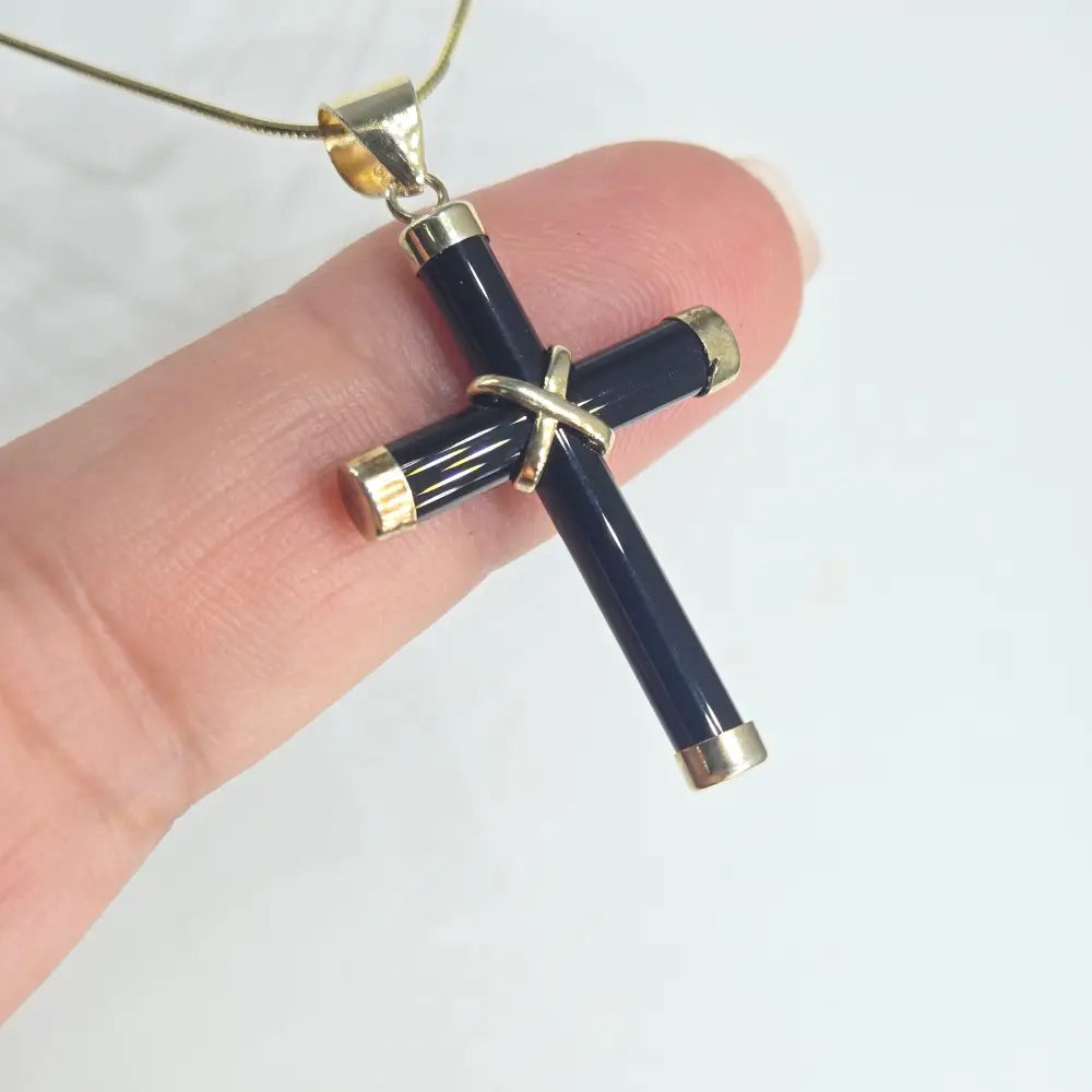 ?CRuz Negra’ Carved Black Onyx Cross Necklace - Key West Local Luxe