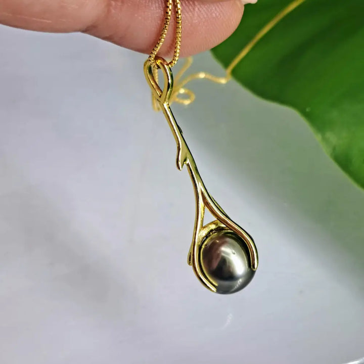 ?DIvining Rod’ 18’’ Pendant Necklace - Tahitian Pearl 18k Gold Sterling