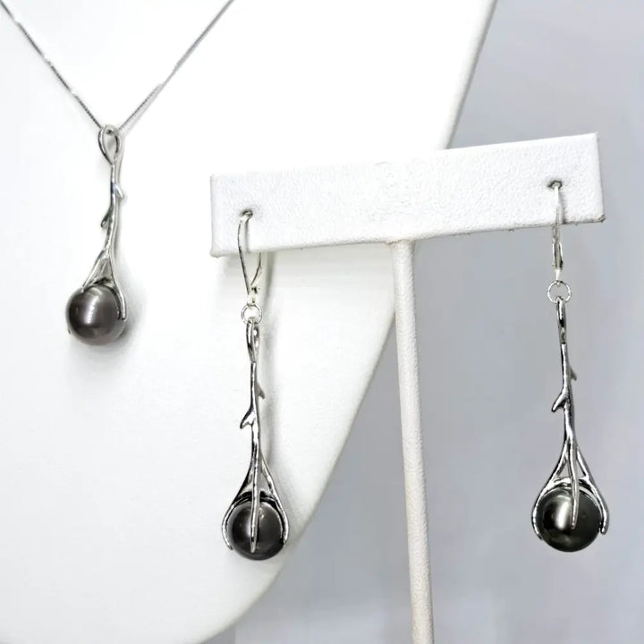 ?DIvining Rods’ 2.25’’ Earrings - Tahitian Pearls Anti-tarnish Sterling / Gold