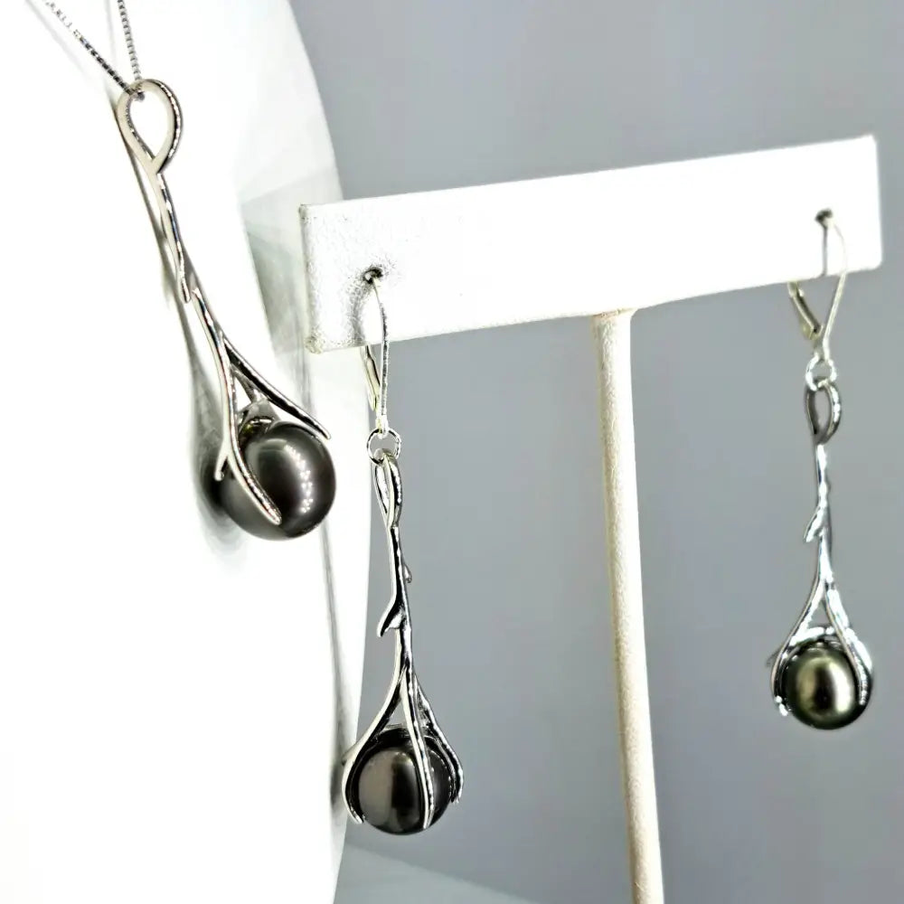 ?DIvining Rods’ 2.25’’ Earrings - Tahitian Pearls Anti-tarnish Sterling / Gold