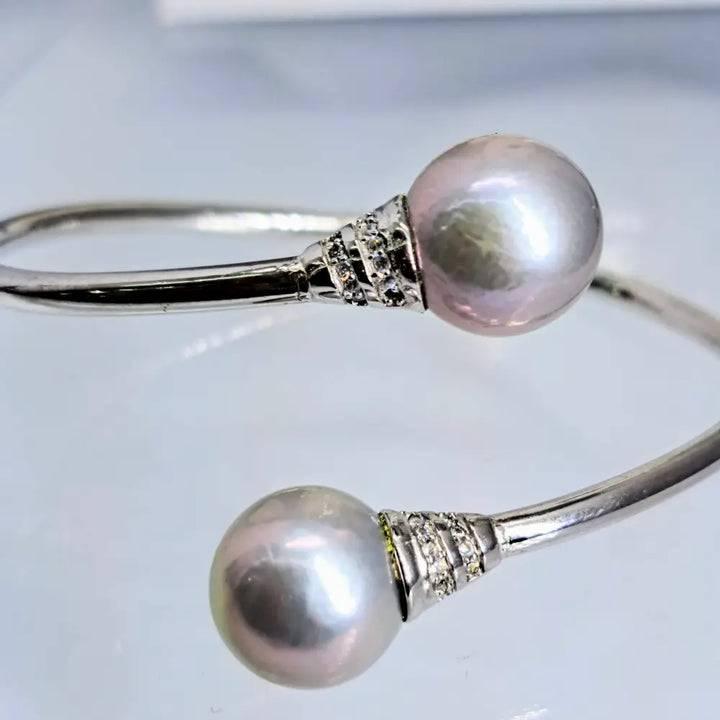 ?DOuble Bubble’ Med-lg Hinged Cuff Bracelet - 13mm Edison Pearls Topaz Sterling