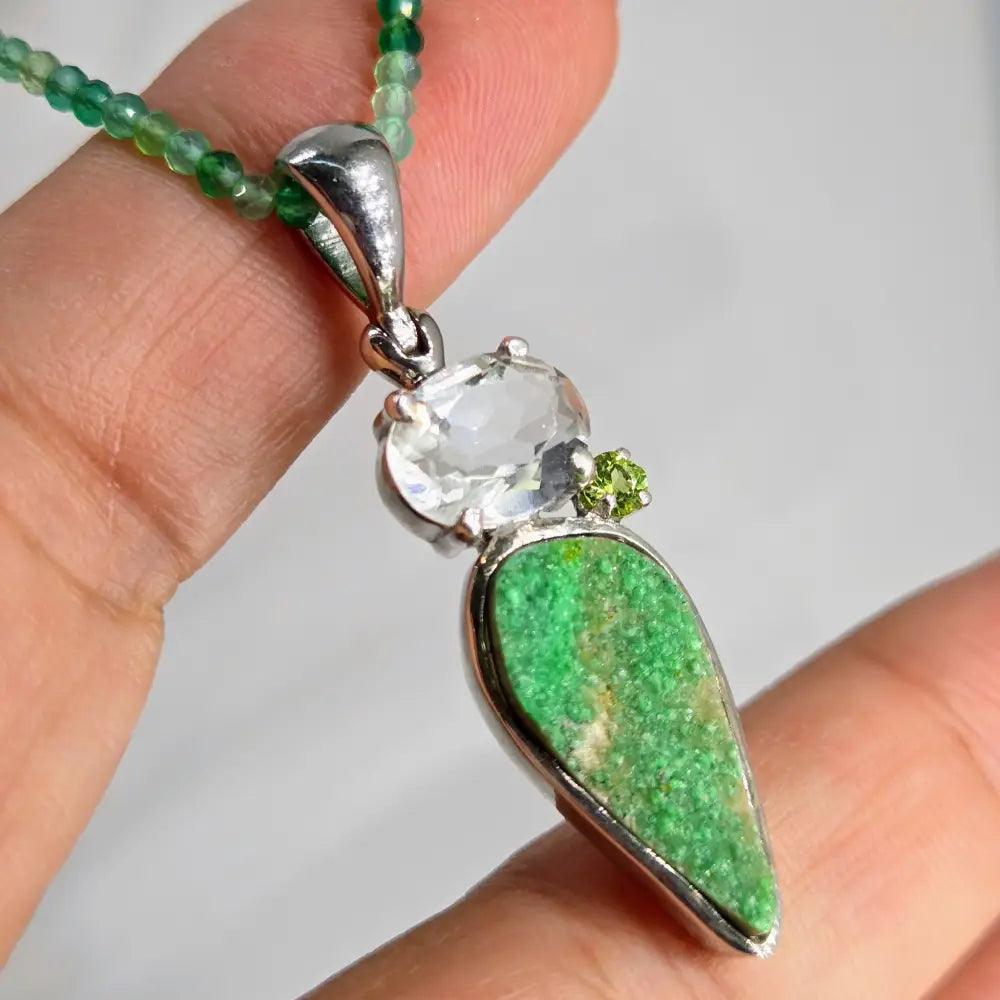 ?EFfervescent Verde Supreme’ Pendant Necklace - Uvavrovite Quartz Peridot Sterling Onyx Gem Strand