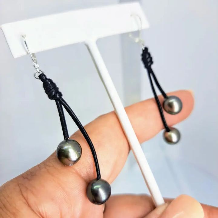 ?EVeryday Tahitians’ 2.75’’ Earrings - Tahitian Pearls (3 Colors) Leather Sterling