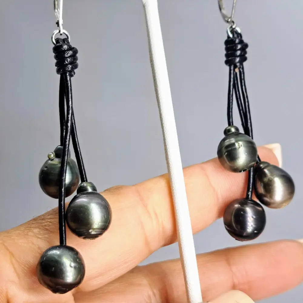 ?EVeryday Tahitians’ 2.75’’ Earrings - Tahitian Pearls (3 Colors) Leather Sterling