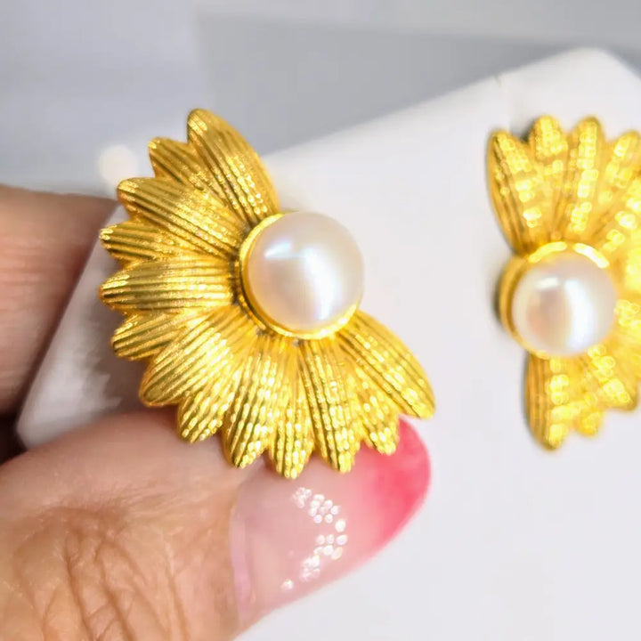 ?FAn Palm’ 1.25’’ Earrings - Pearls 18k Gold Sterling