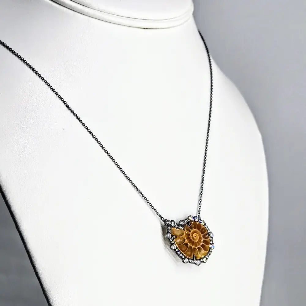 Fibonaci’s Baby 15-19’’ Necklace Halved Ammonite White Zircon Black Sterling - Earrings