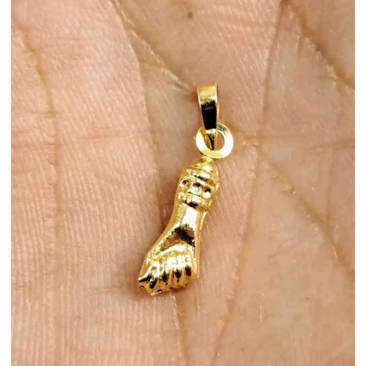 Outlet ?Girl Power!’ 1’’ Figa Pendant Charm - 14k Gold