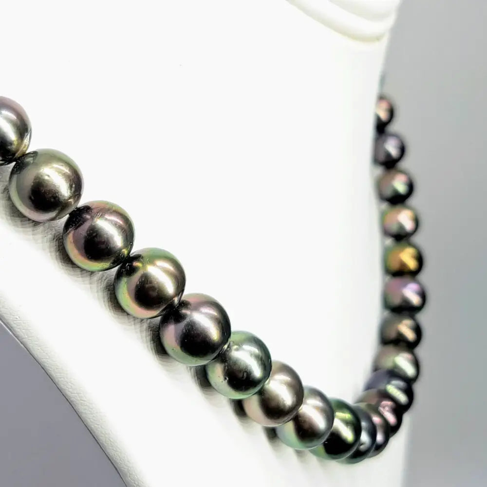 ?GOld Standard’ 16’’ Necklace - Tahitian Pearl with 14k Gold Safety Clasp